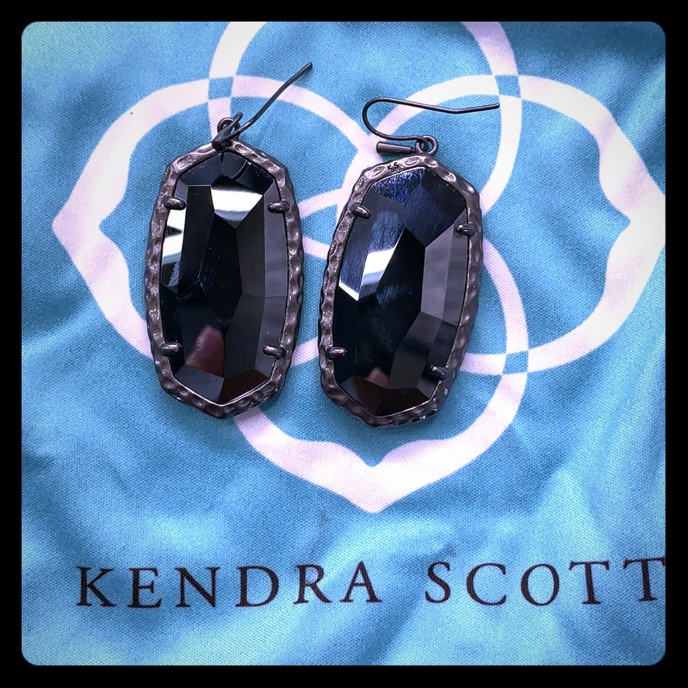 Kendra Scott gunmetal earrings